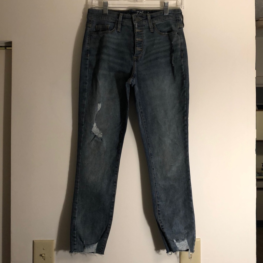 Distressed Light Wash Skinny Jeans